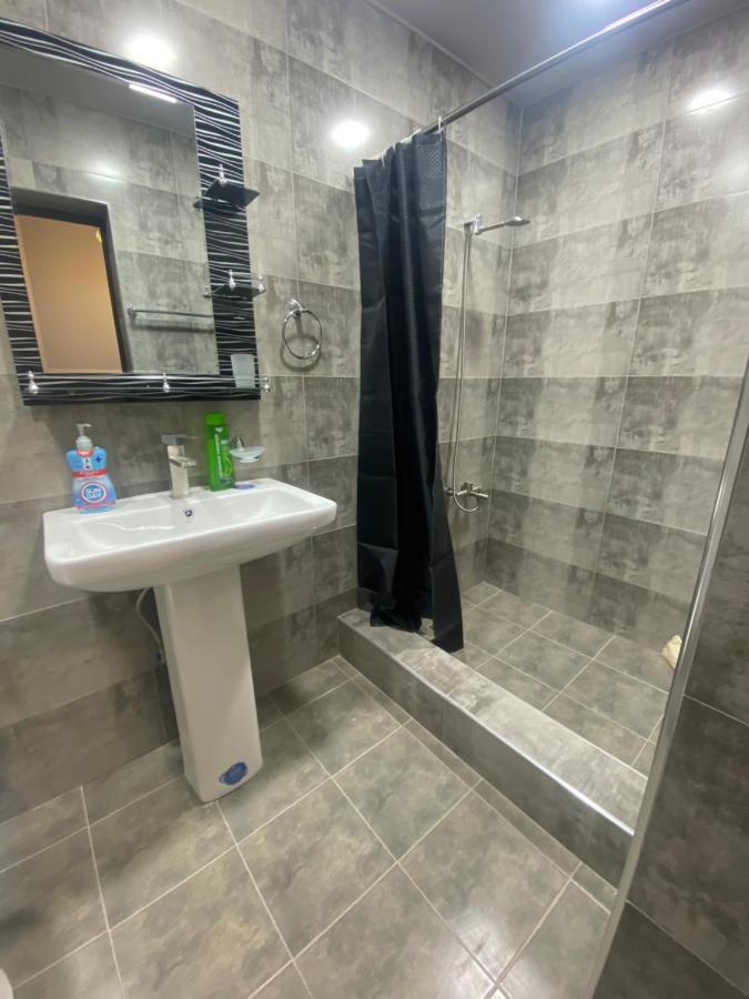 2 Cosy Apartment In Townhouse Near Airport Evn Geghanist  المظهر الخارجي الصورة