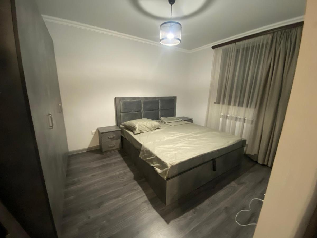 2 Cosy Apartment In Townhouse Near Airport Evn Geghanist  المظهر الخارجي الصورة